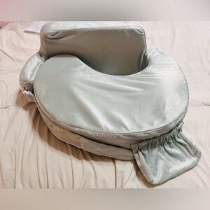 NIB My Brest Friend super deluxe nursing pillow